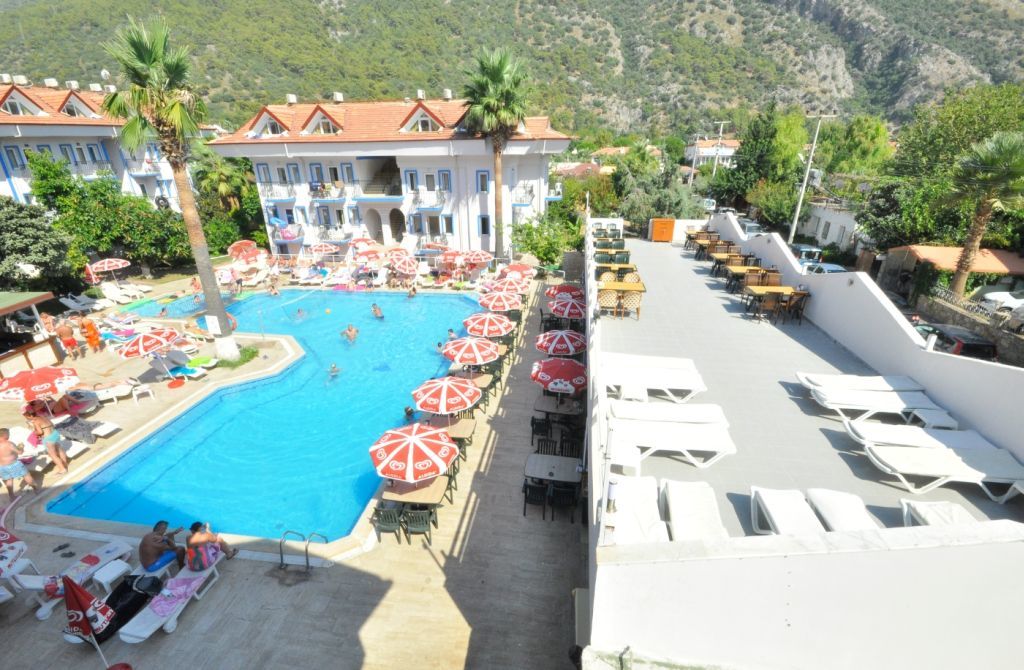 Akdeniz Otel 3*
