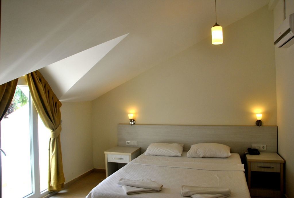 Akdeniz Otel