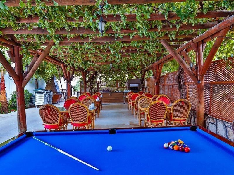 Hotel Golden Life & 4*