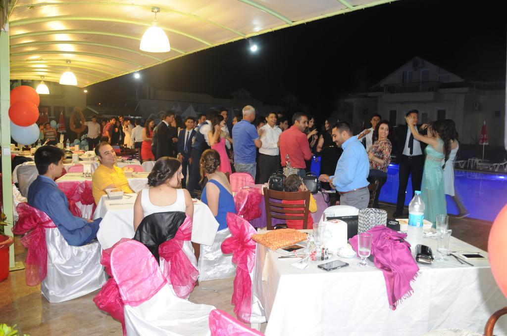 Otel Carmina 3*