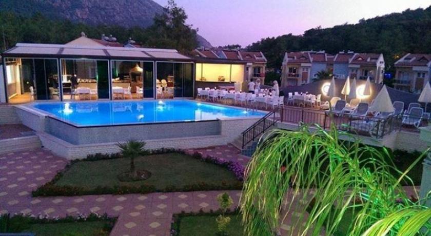 Evra Hotel Hotel 3*