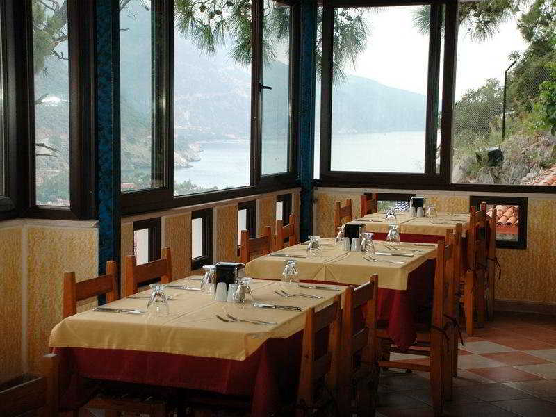 Bellevue Otel 3*