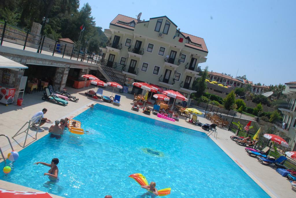 Hotel Grove 2*
