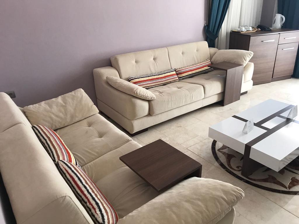 Evra Hotel Hotel