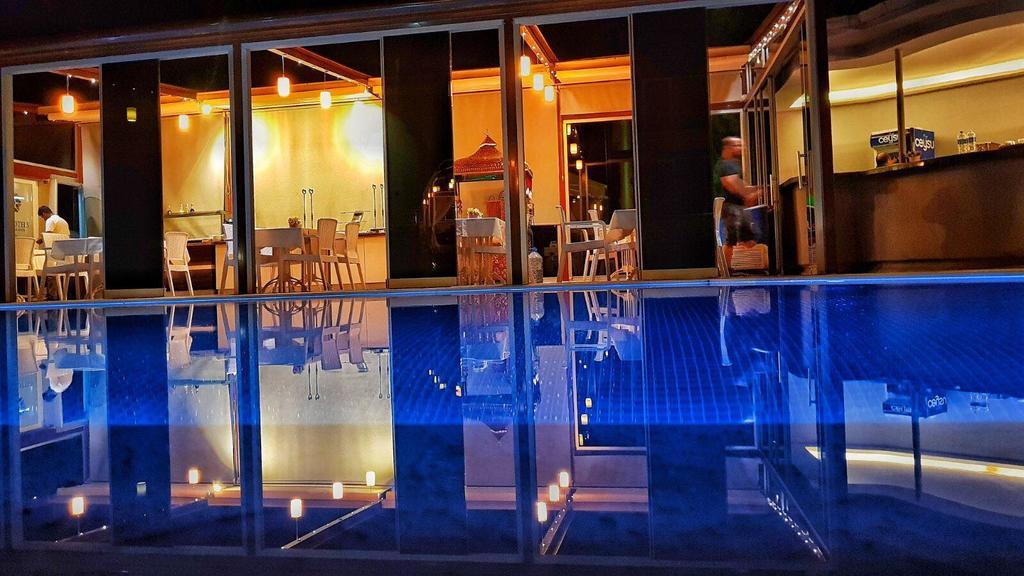 Evra Hotel 3*