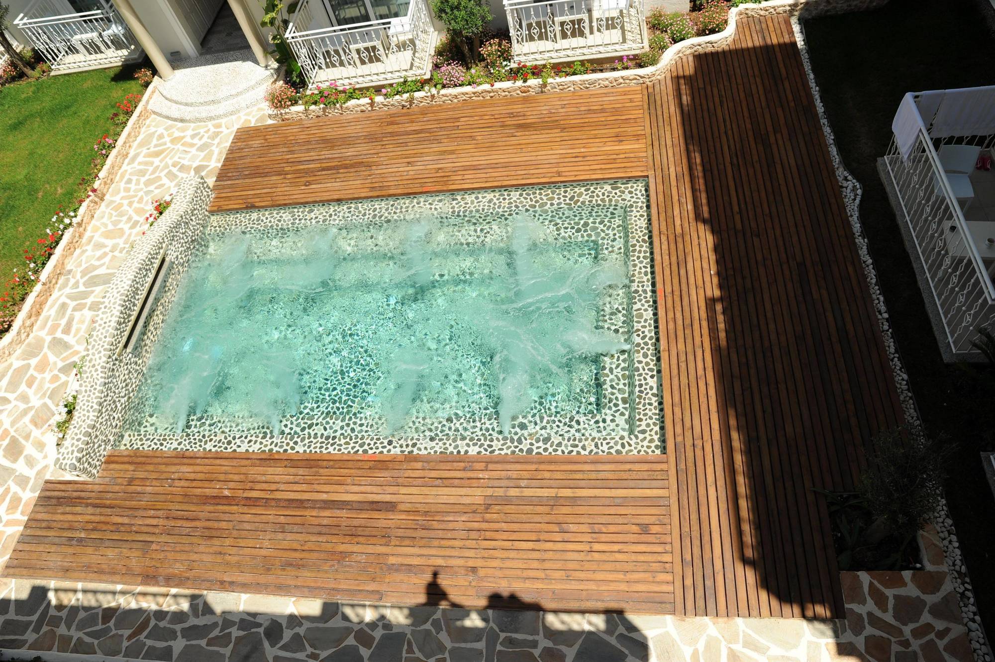 Otel Montebello Deluxe 3*