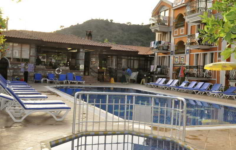 Magic Tulip Hotel 3*