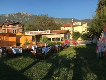 Our Place Hotel 3*
