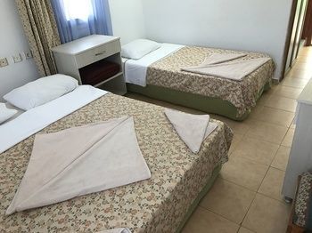 Hotel R.e.d. 3*