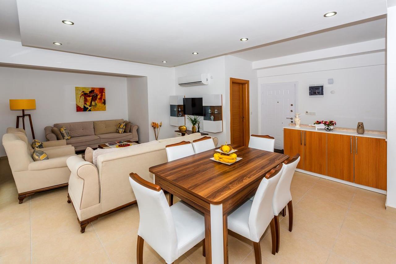Pinara Apartment *