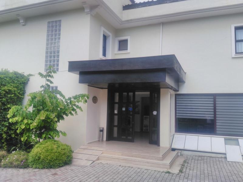 Grove Hotel 2*
