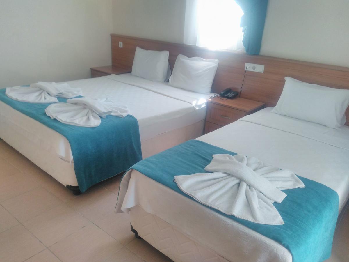 Grove Hotel