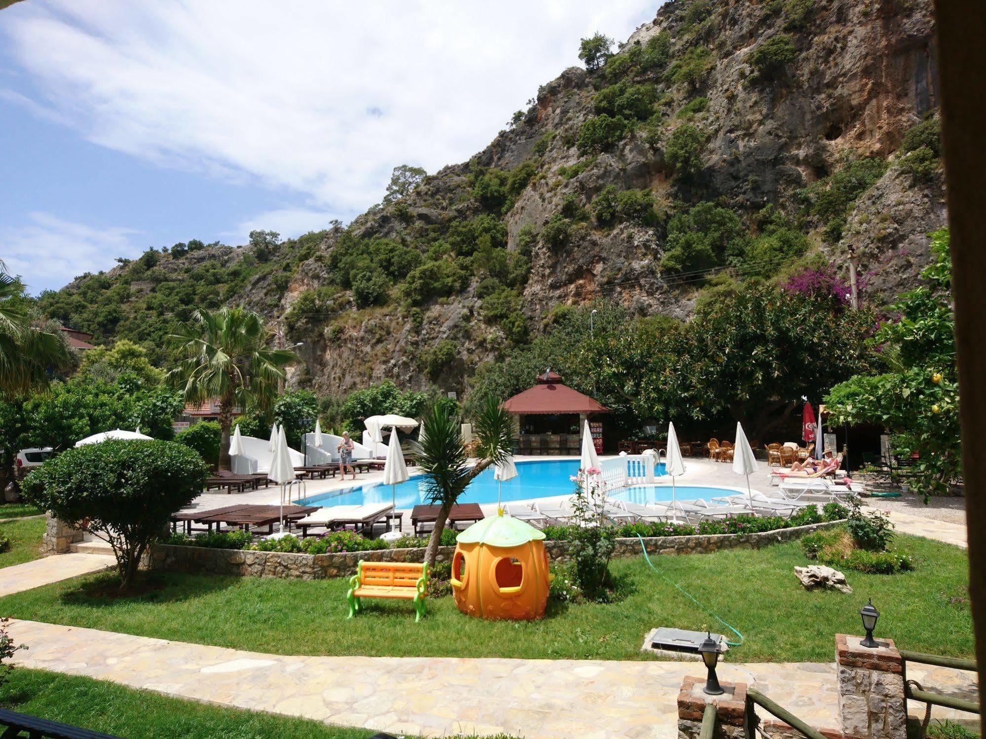 Ata Lagoon Otel