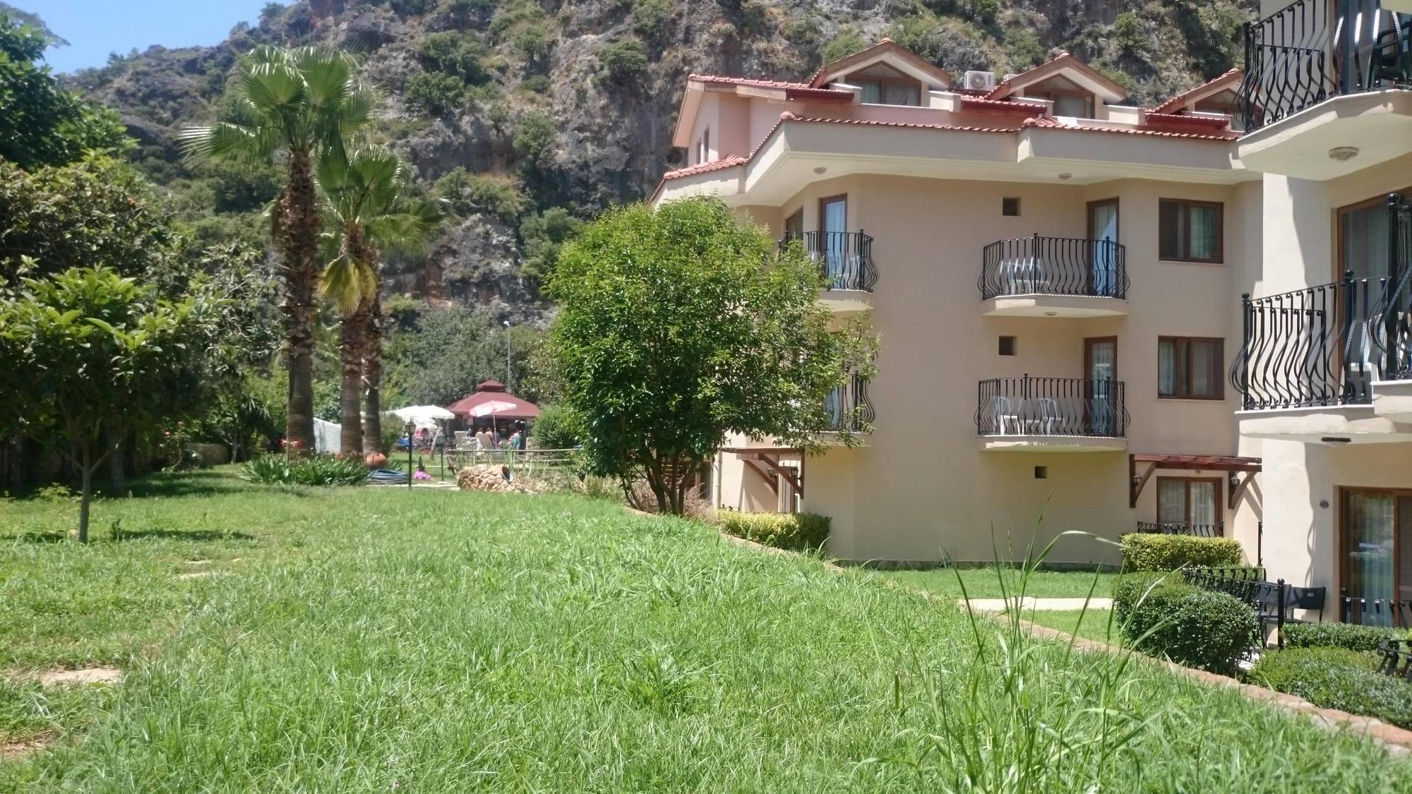 Ata Lagoon Otel