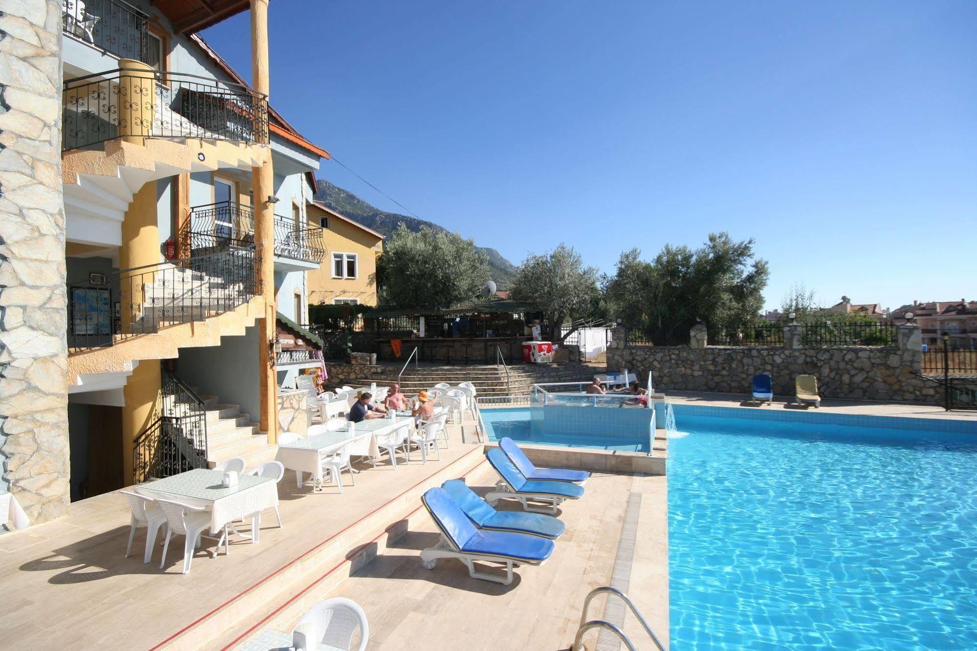 Cypriot Otel 2*
