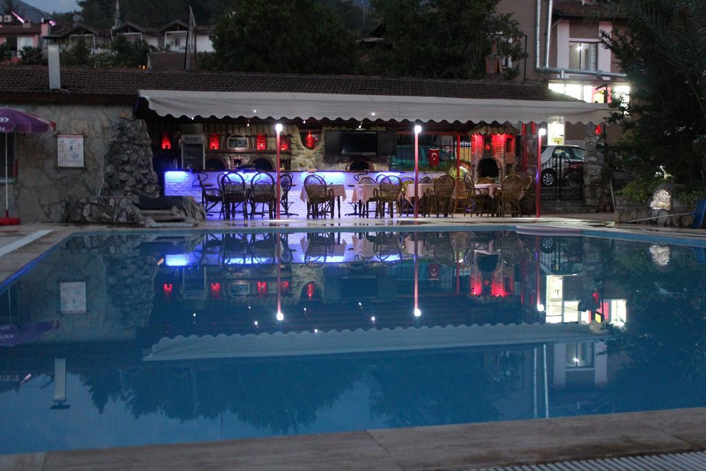 Unlu Hotel 2*
