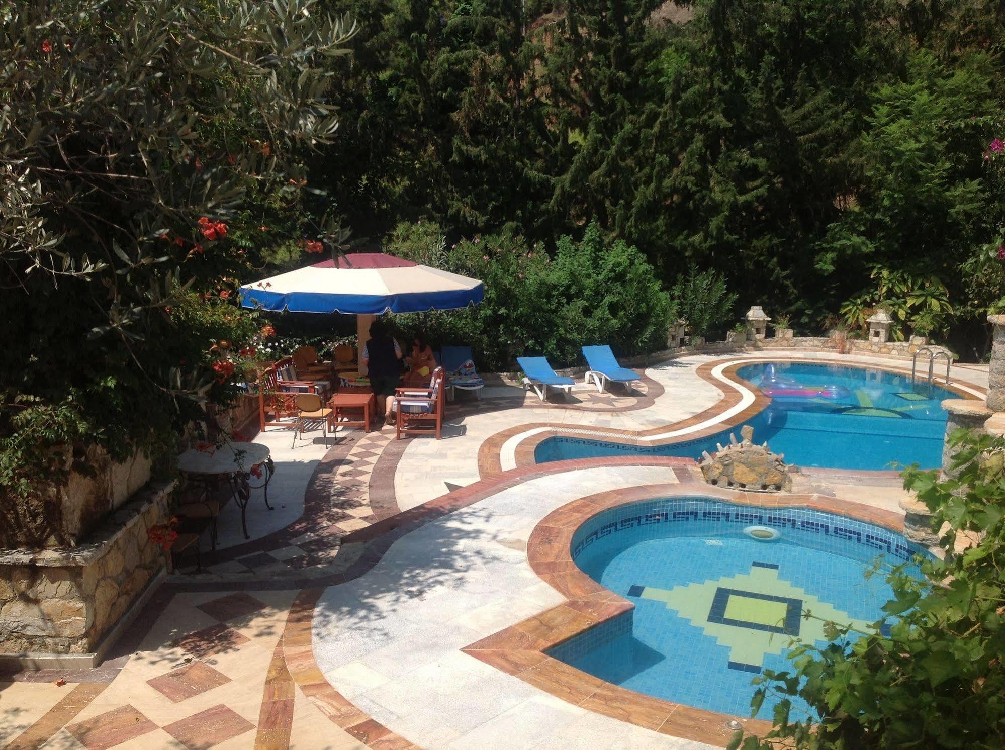Symbola Hotel 4*