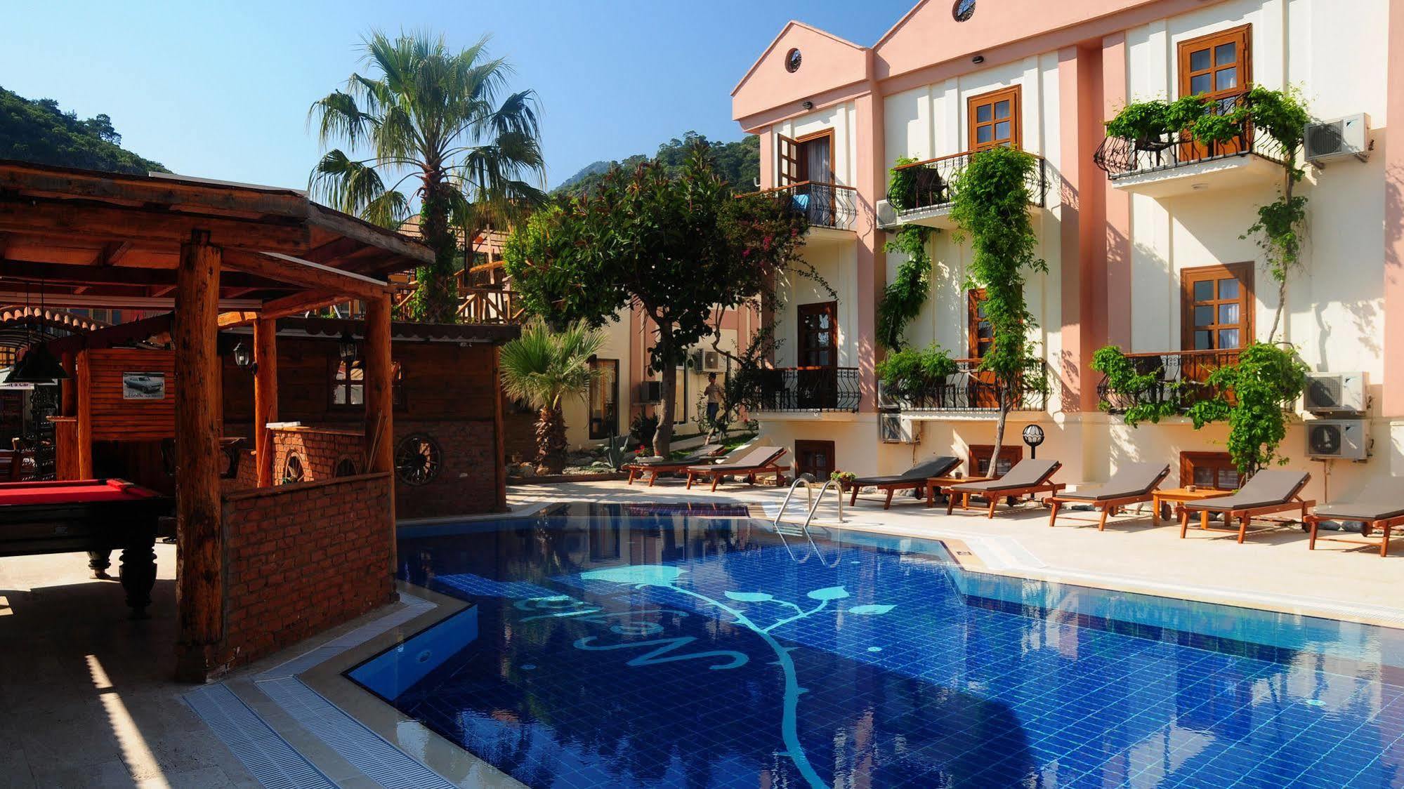 Hotel Flying Dutchman