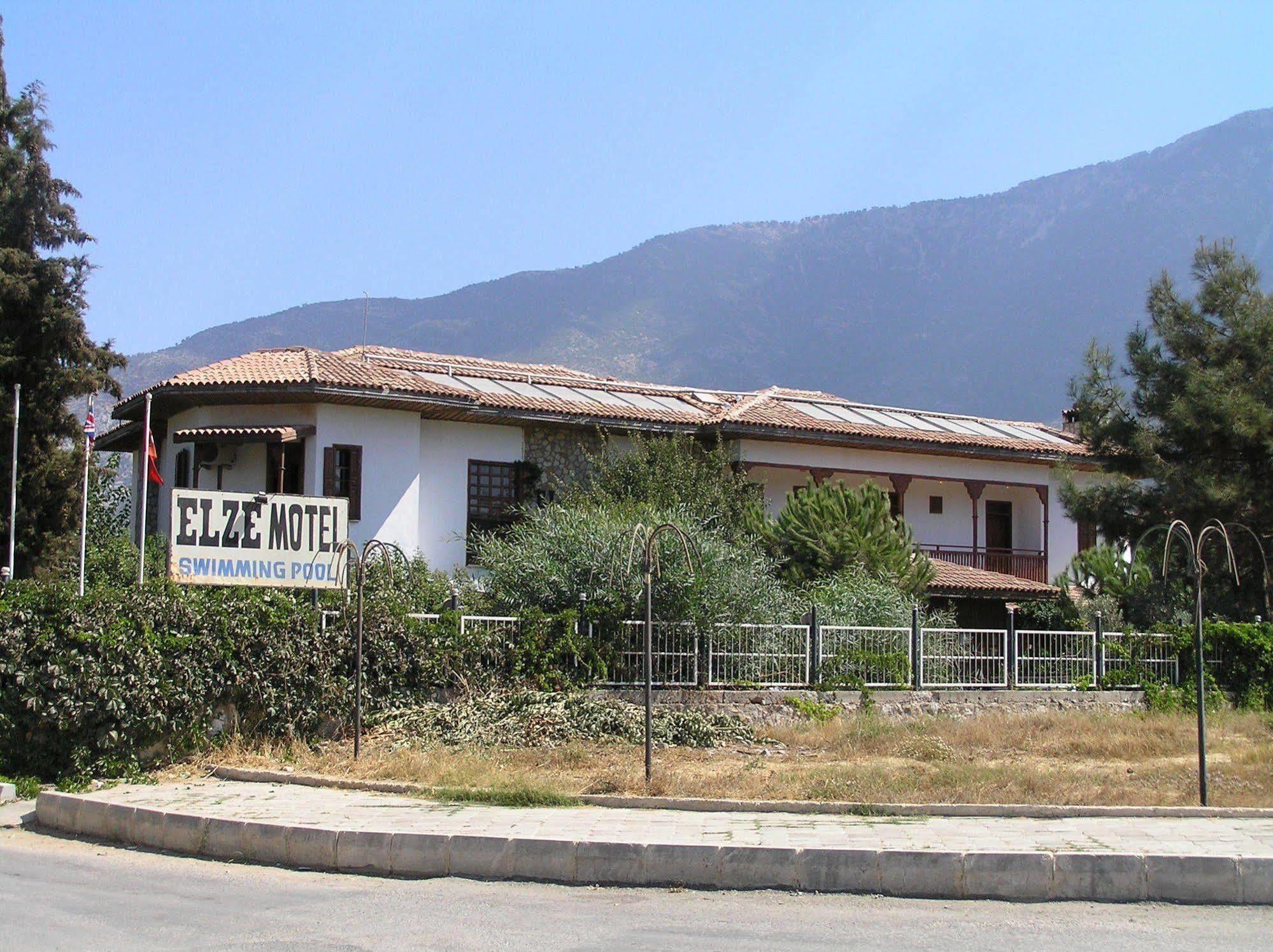 Otel Elze 4*