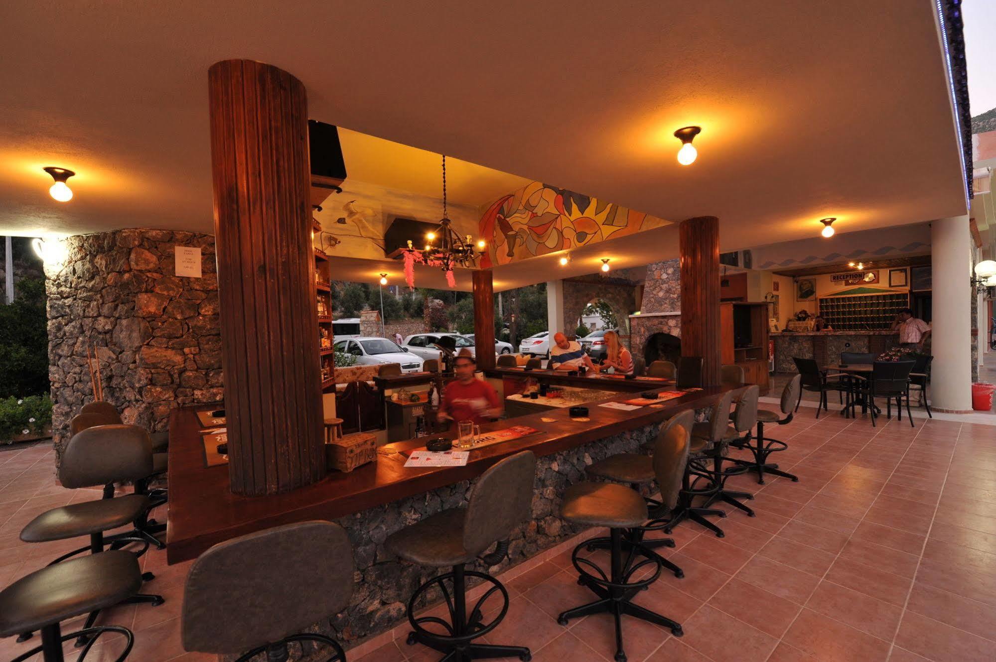 The Tower Hotel 3*