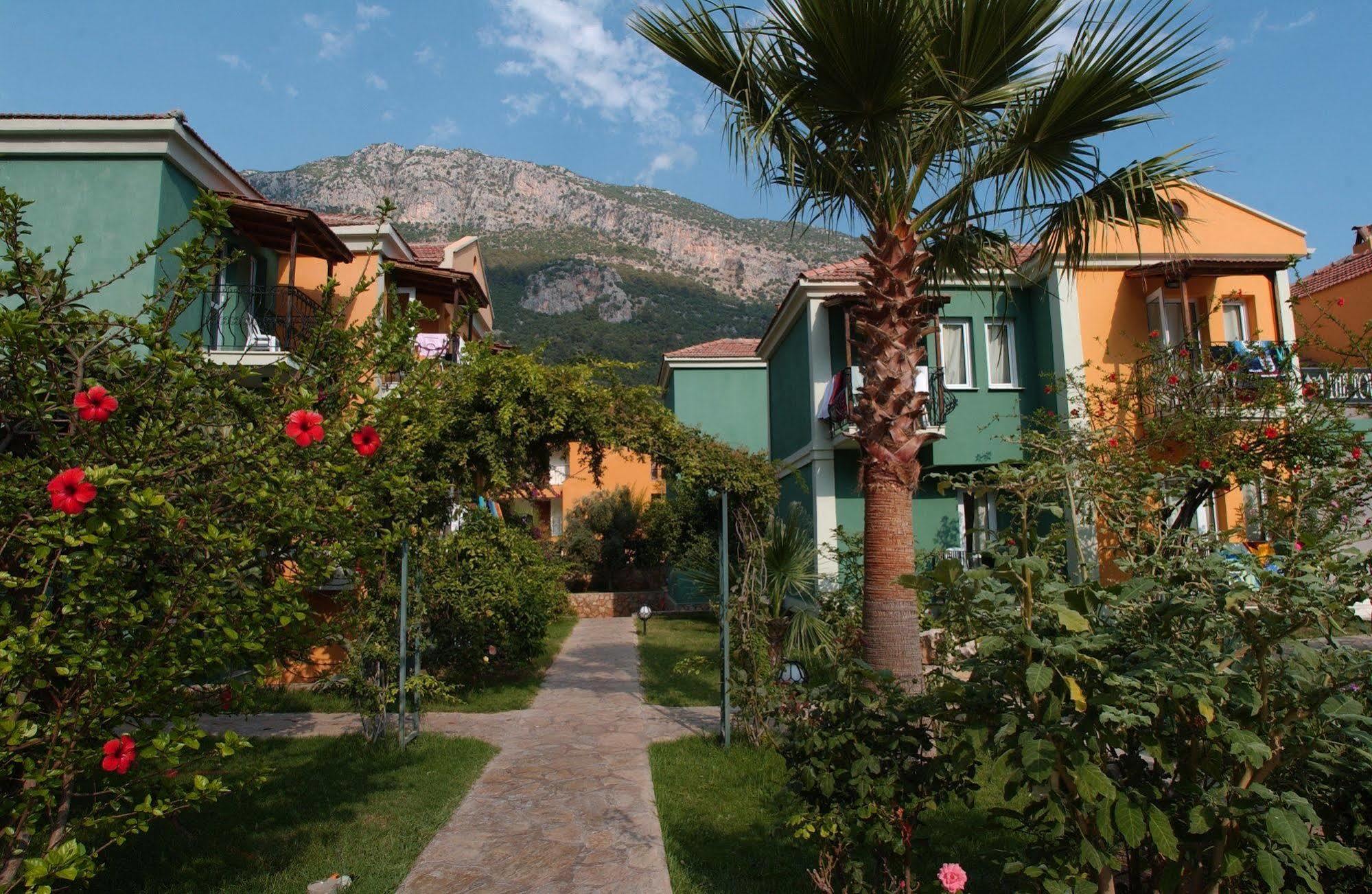 Hotel The Tower 3*