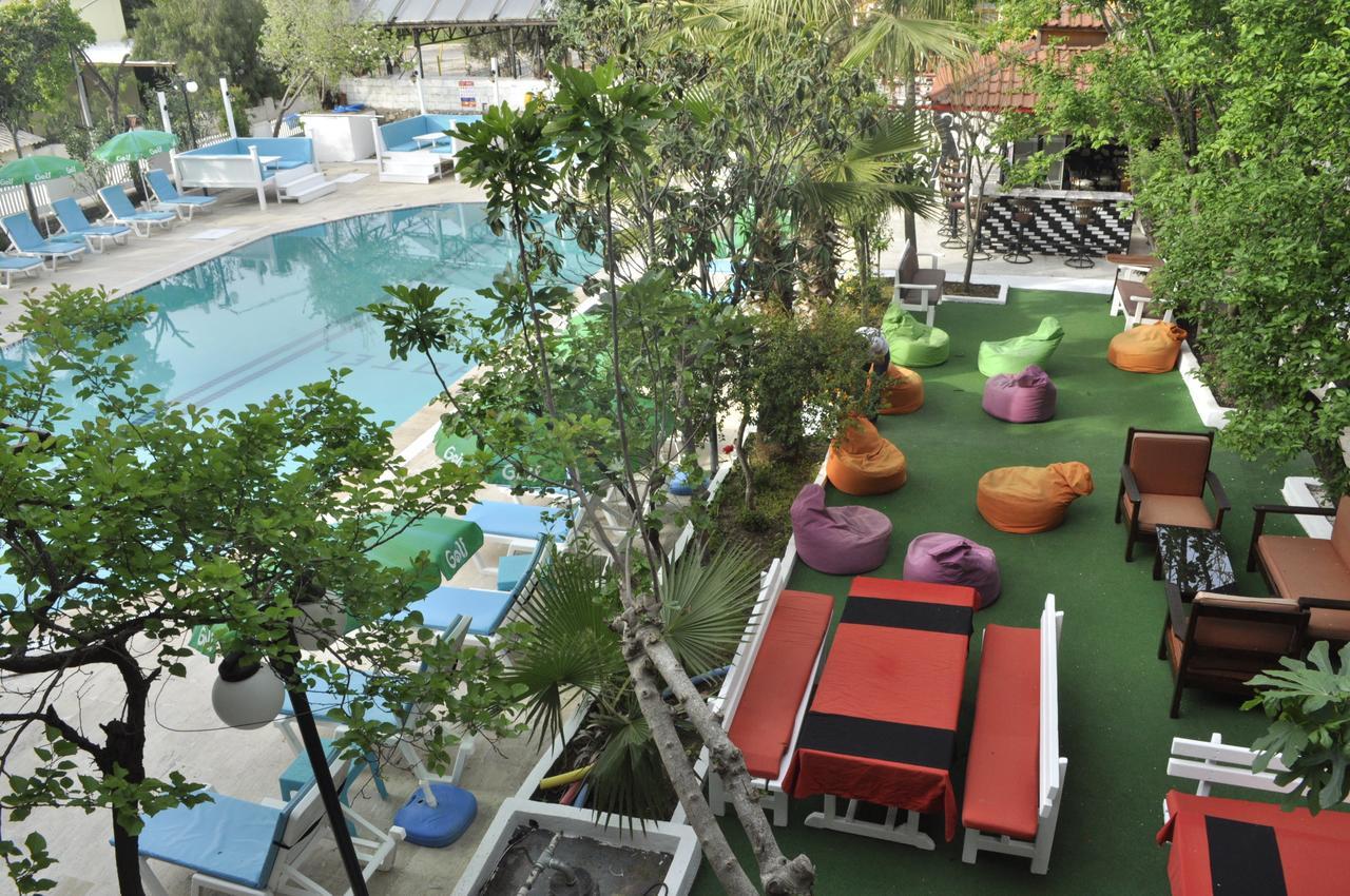 New St. Nicholas Garden