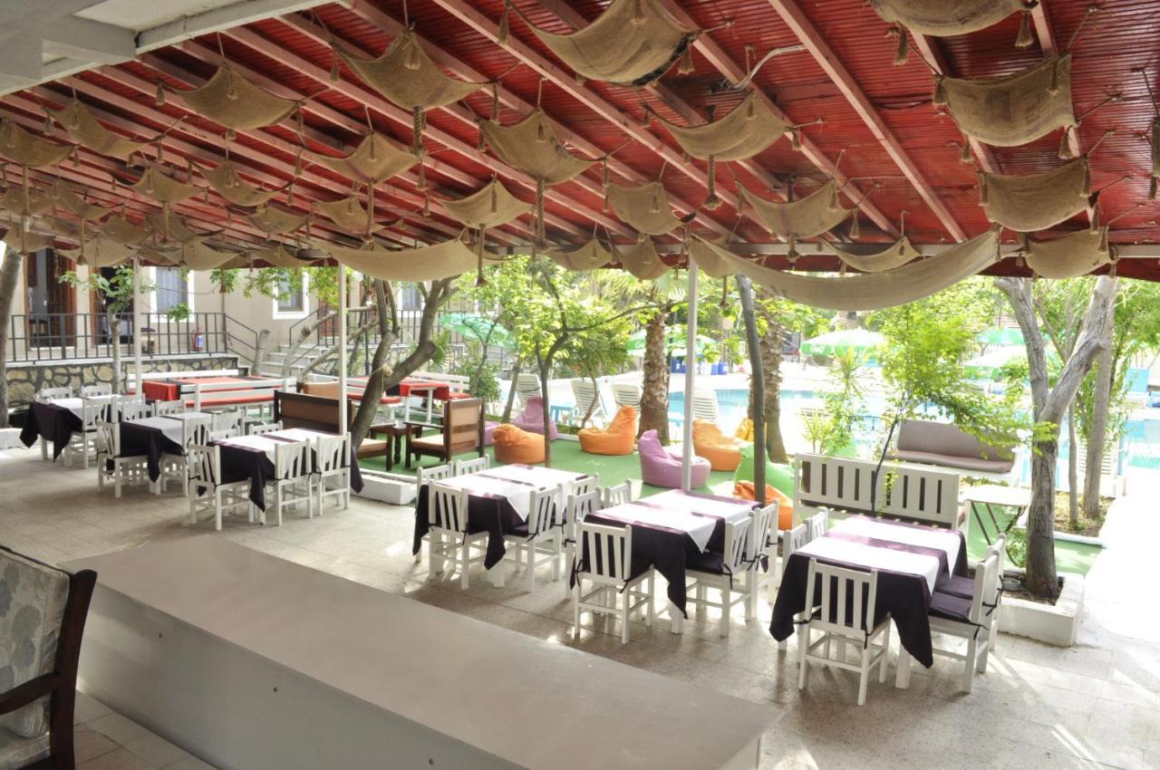 New St. Nicholas Garden Oda ve Kahvaltı
