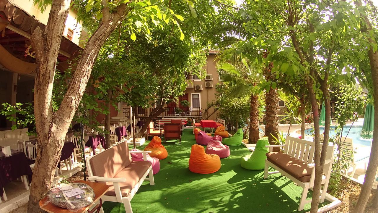 New St. Nicholas Garden *
