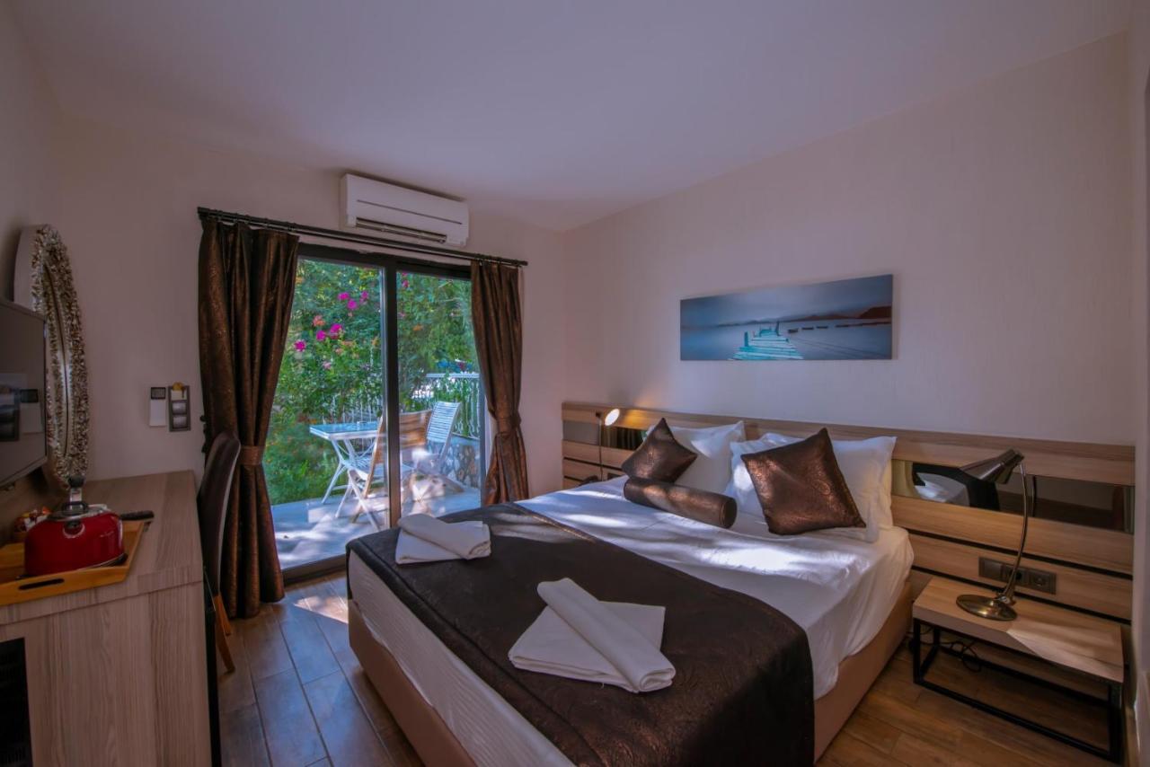 S3 Seahorse Club Otel 3*