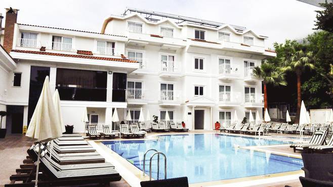 Montebello Deluxe 3*