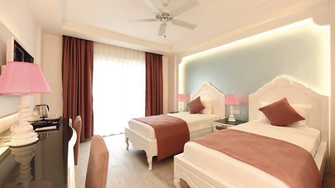 Otel Montebello Deluxe Ölüdeniz