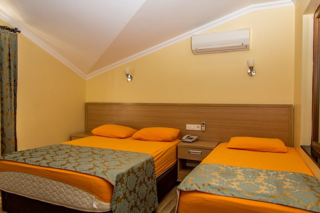 Magic Tulip Hotel 3*