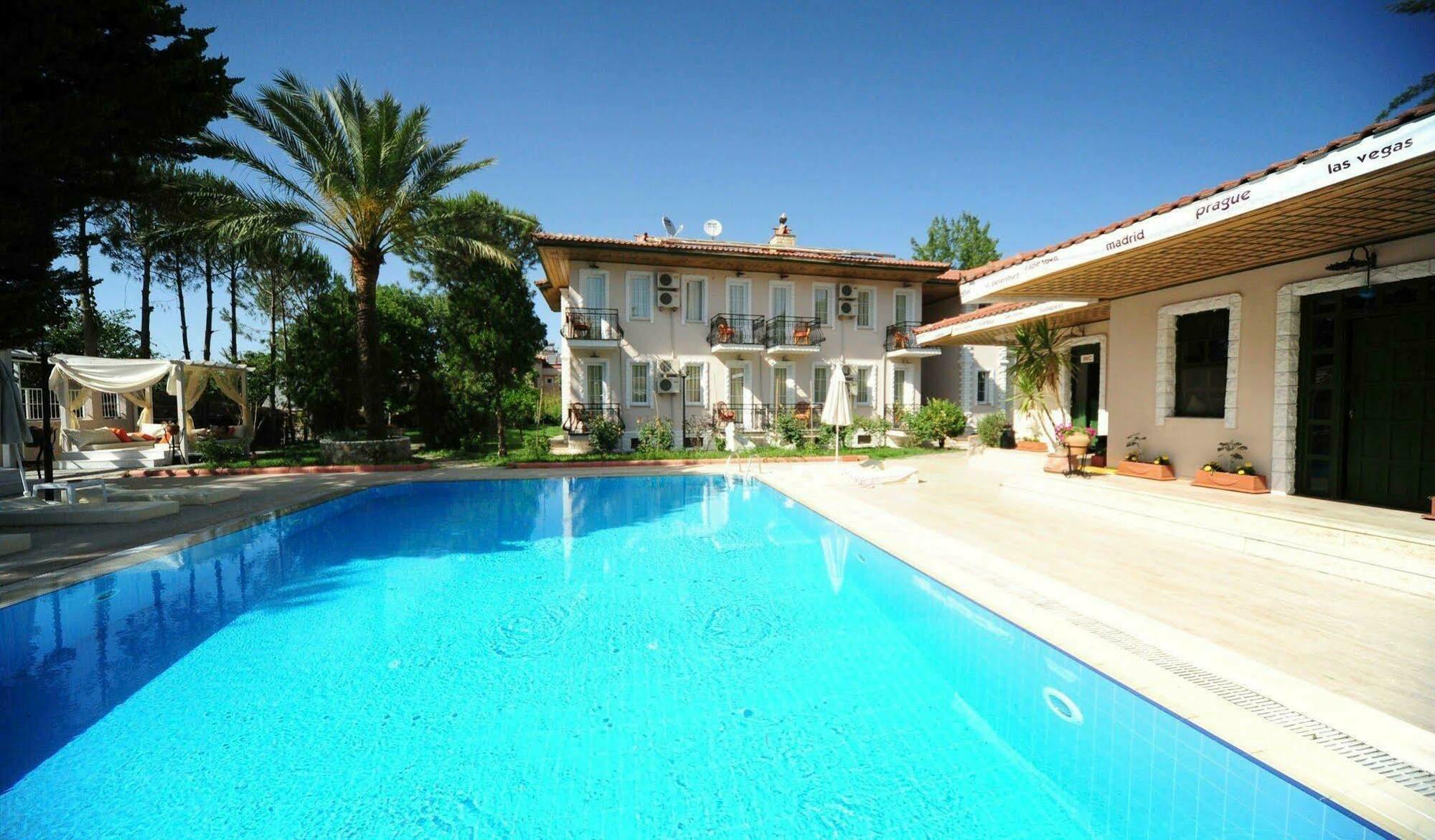 Vento Hotel 3*