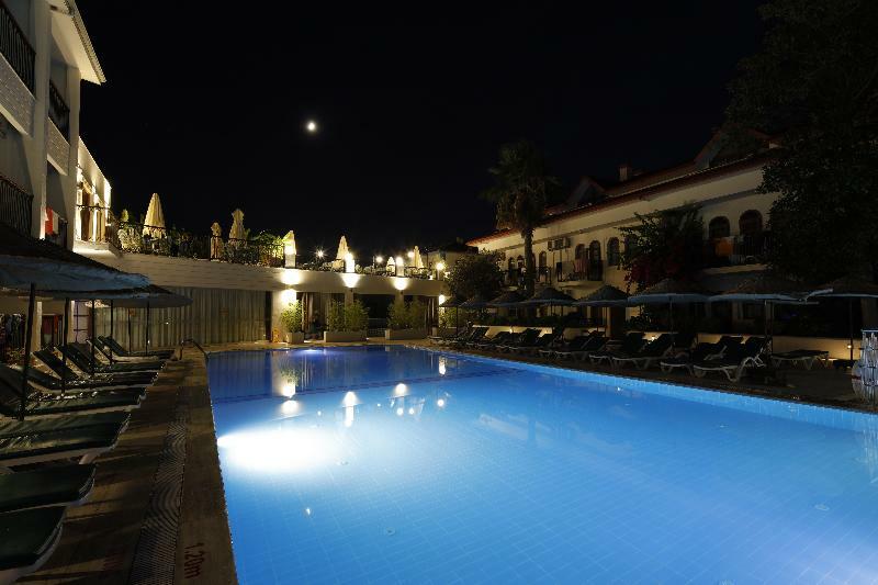 Golden Life & Hotel