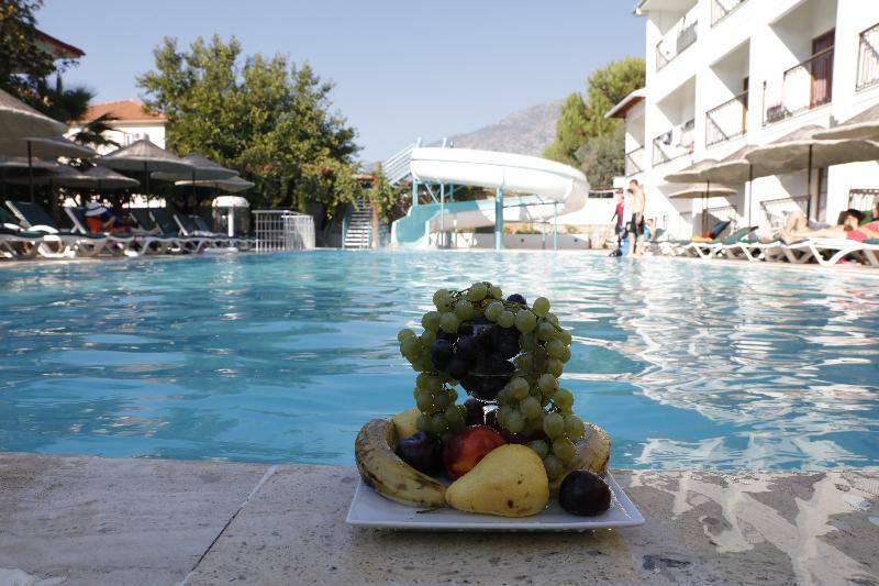Hotel Golden Life & 4*