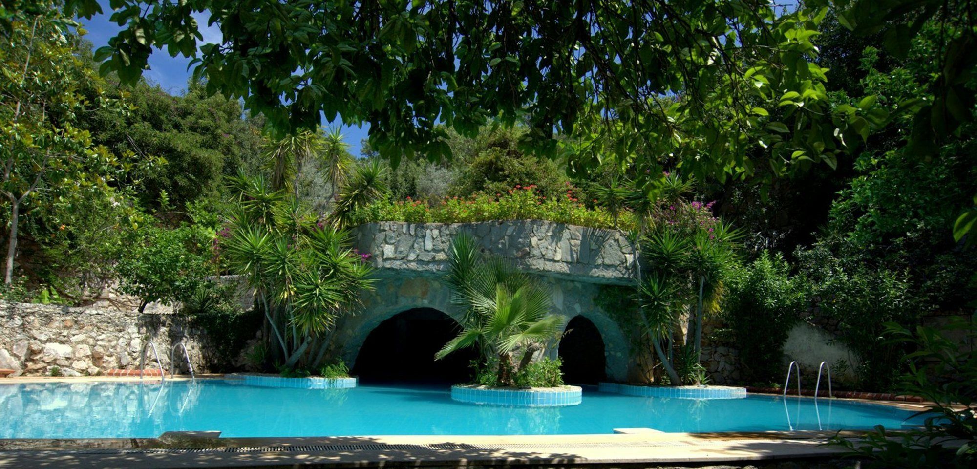 Paradise Garden Hotel