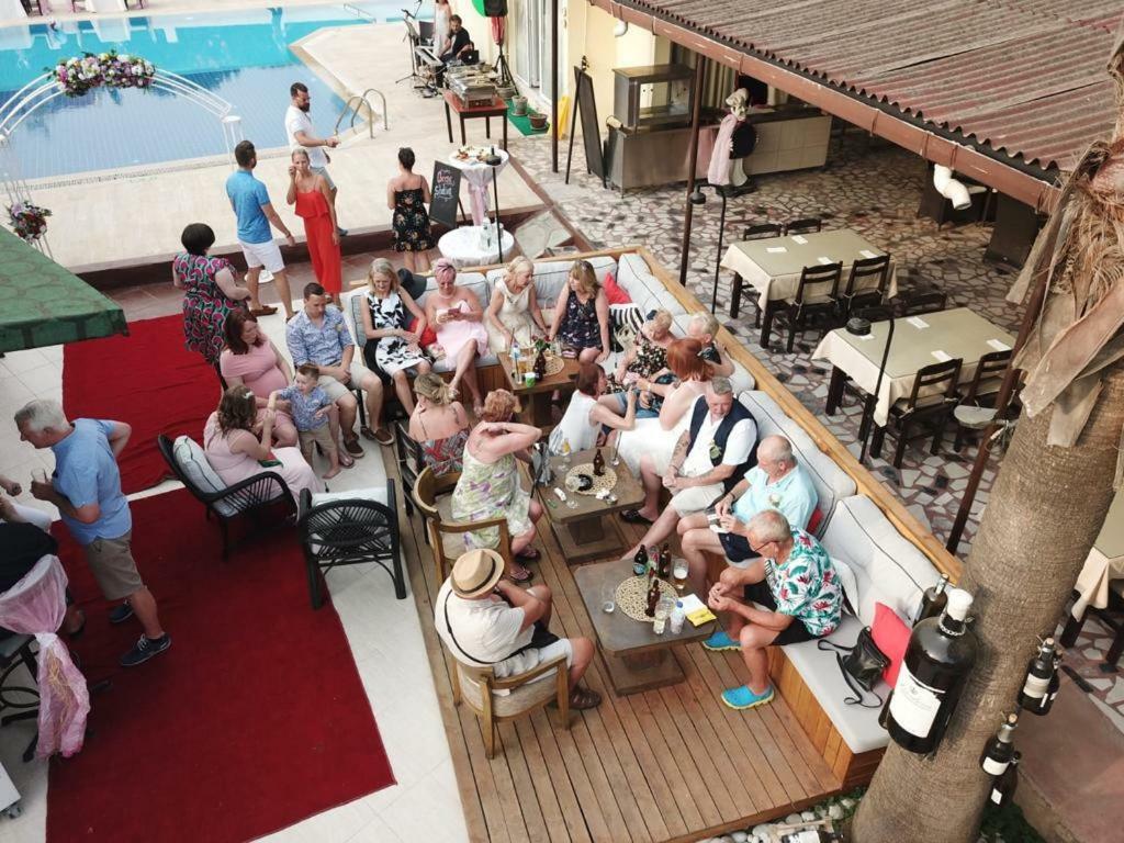 Otel ünlü 2*