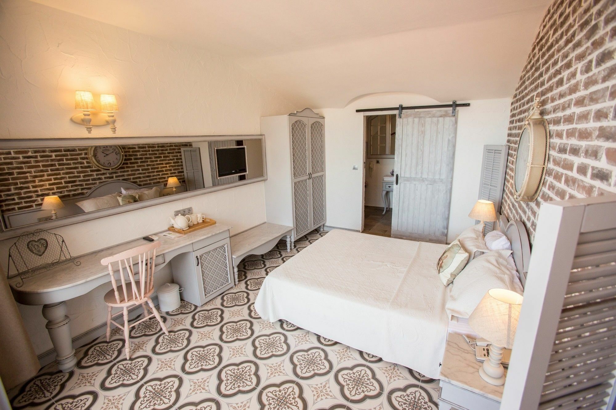 Hotel S3 Orange