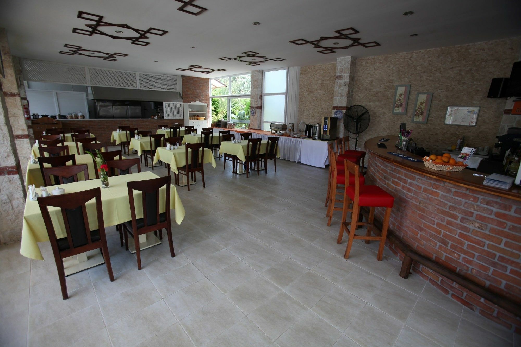 S3 Orange Hotel