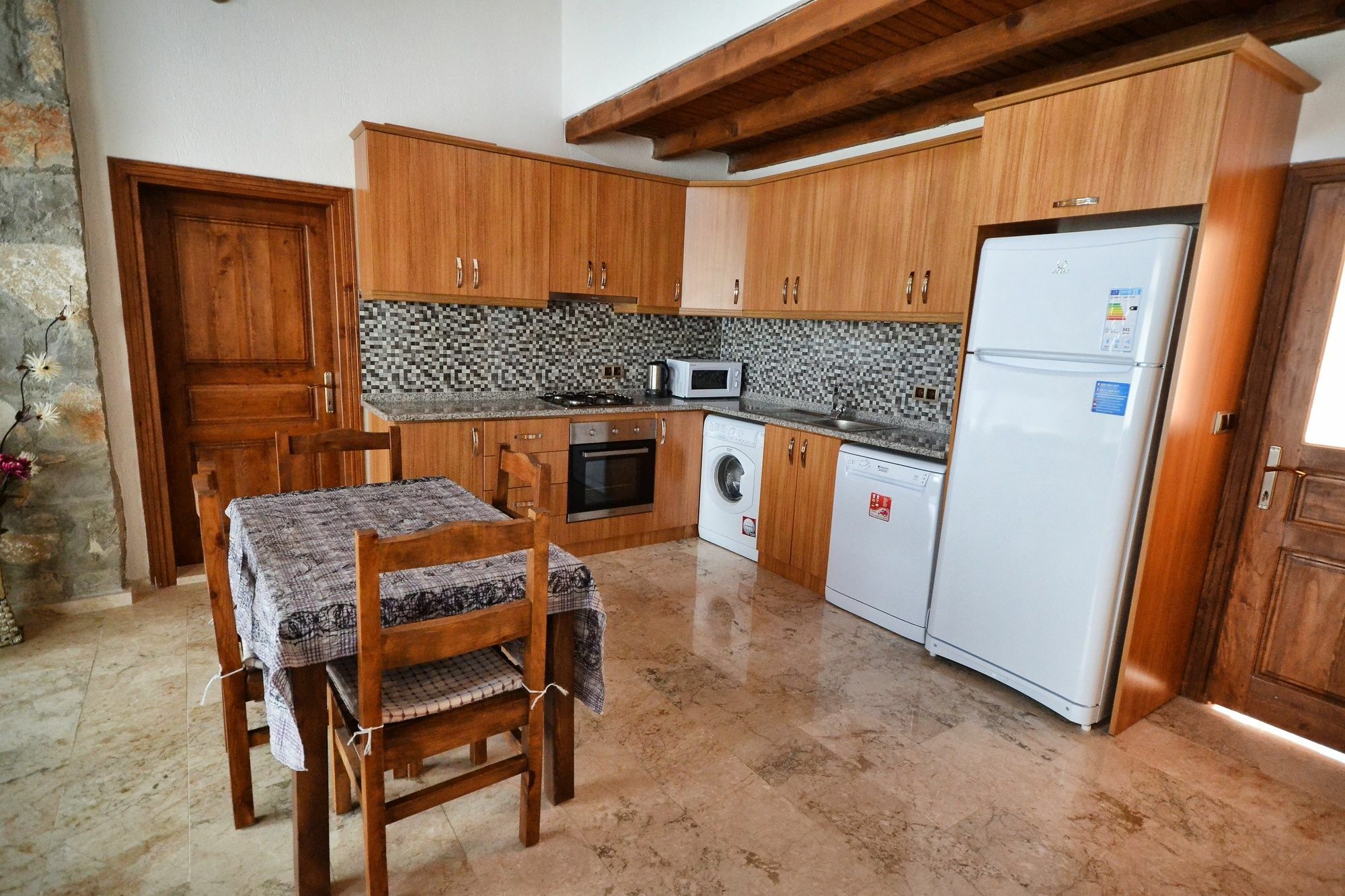 Kay2700 Ferah3 3 Bedrooms *
