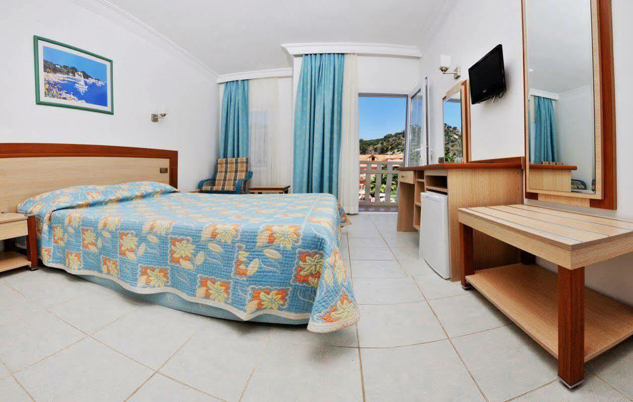 Otel Turquoise 4*