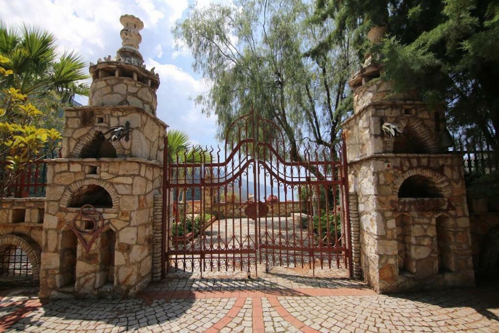 Symbola Otel