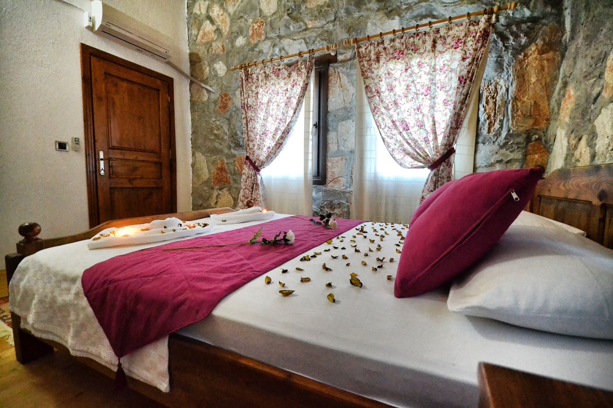 Villa Kay2800 Ferah4 3 Bedrooms Oludeniz