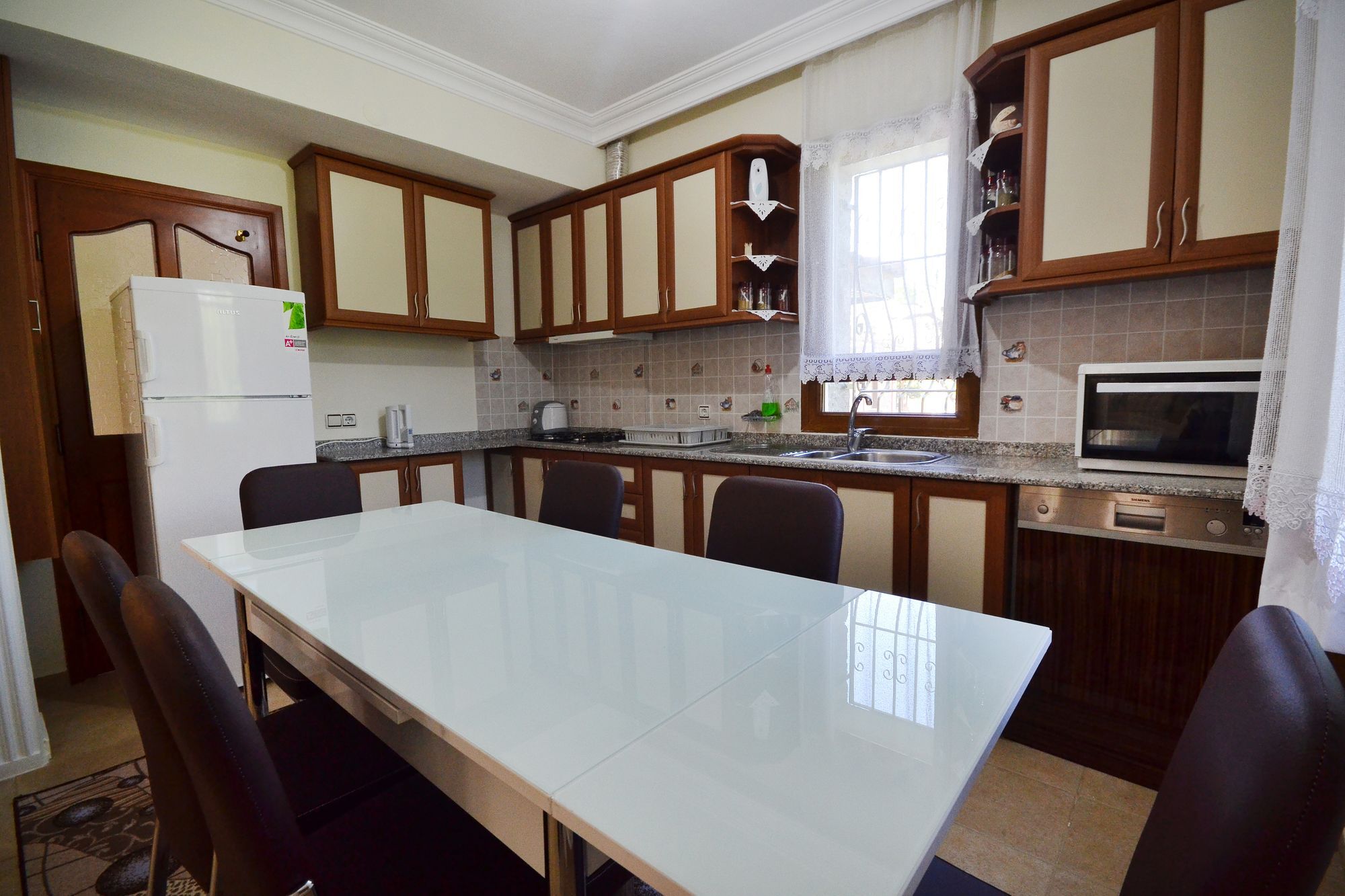Kay8300 Arican 3 Bedrooms Villa *