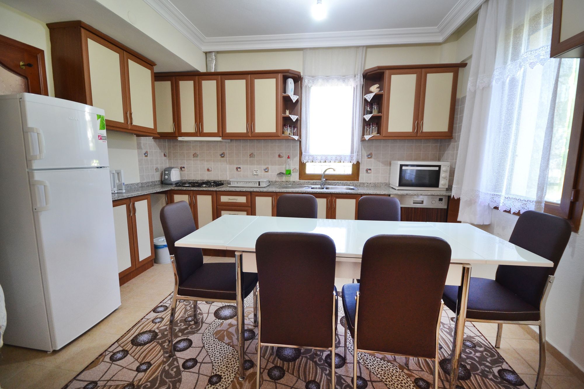 Kay8300 Arican 3 Bedrooms