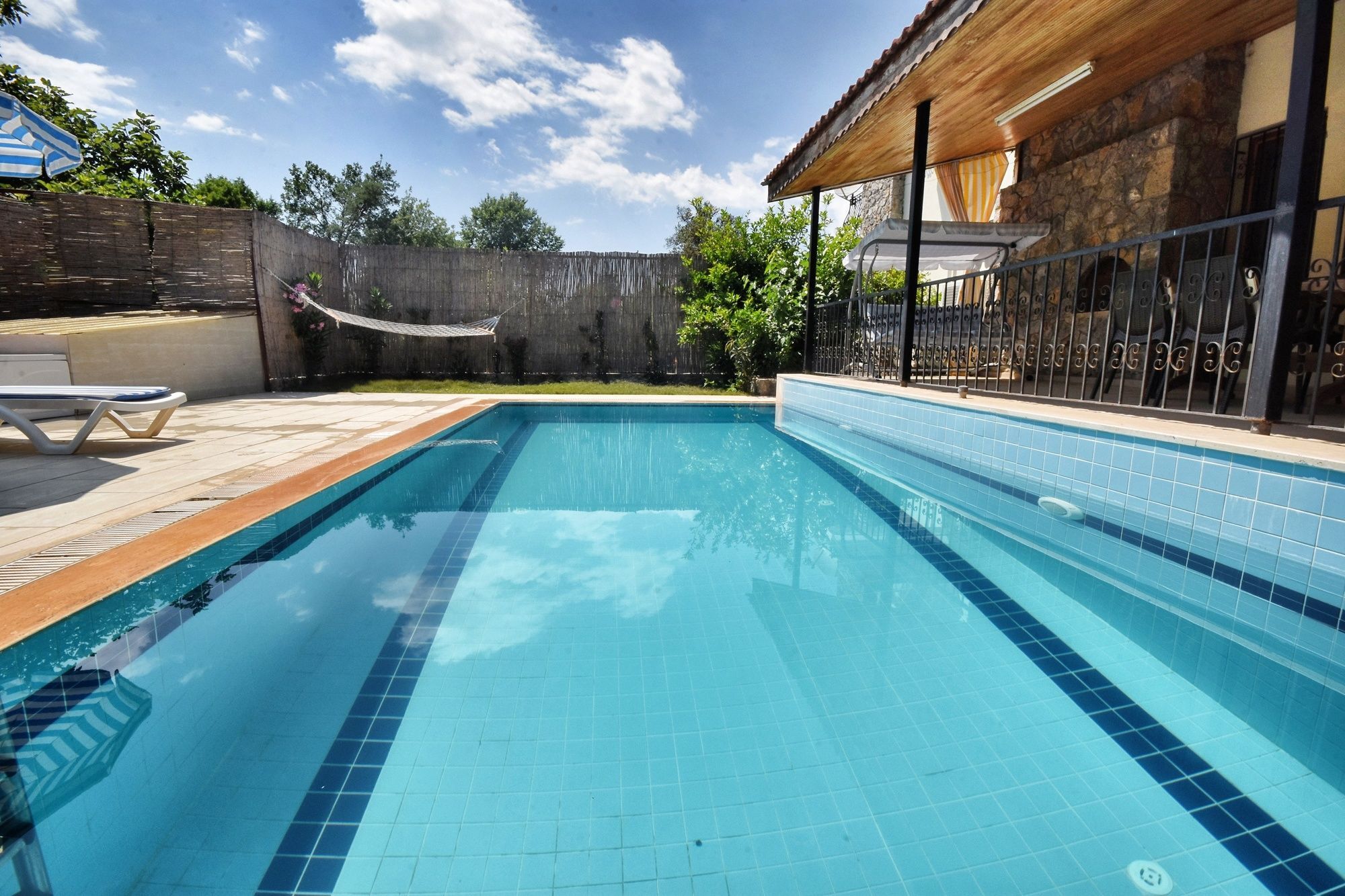 Kay8300 Arican 3 Bedrooms Villa