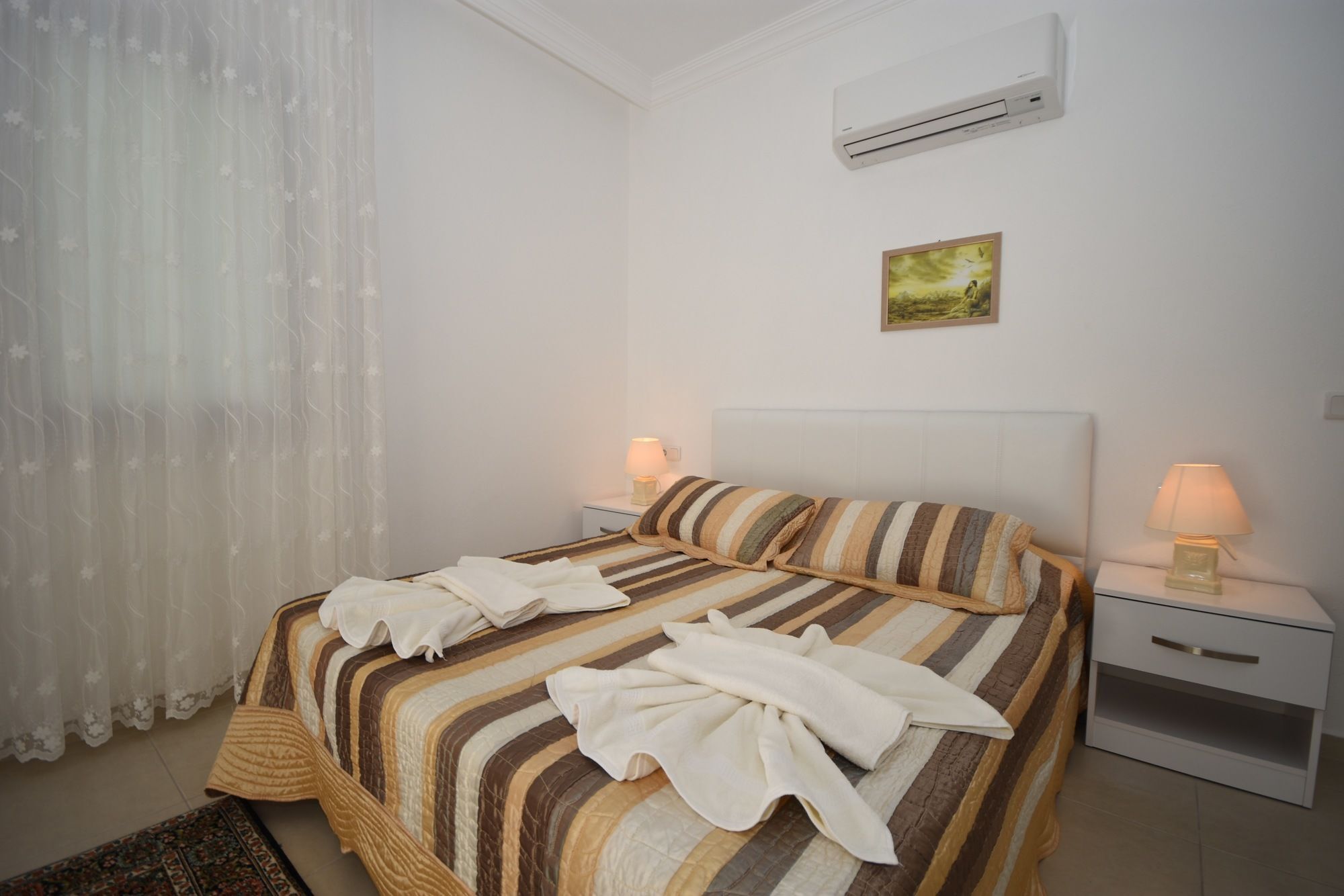 Kay9200 Nar 2 Bedrooms *