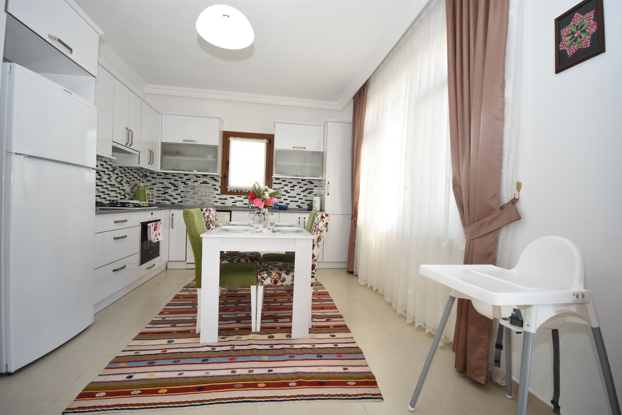 Kay9200 Nar 2 Bedrooms *
