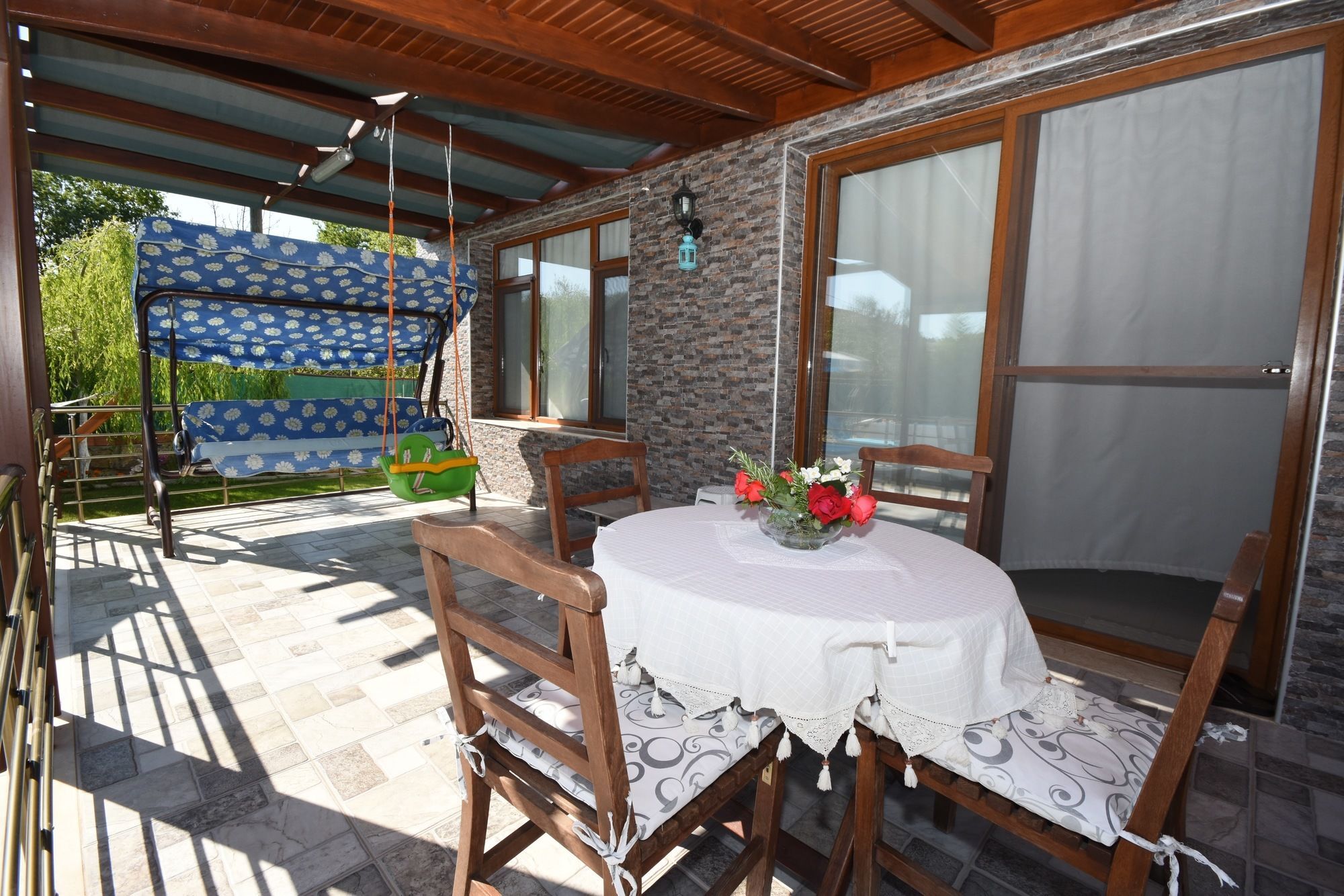 Kay9200 Nar 2 Bedrooms