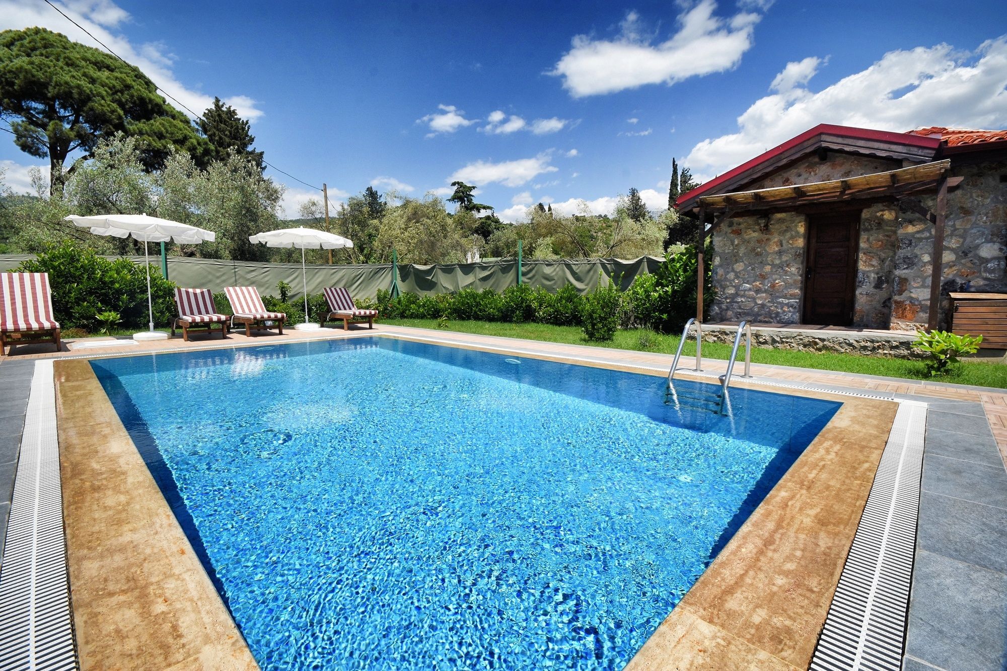 Kay6700 Malhun 2 Bedrooms *